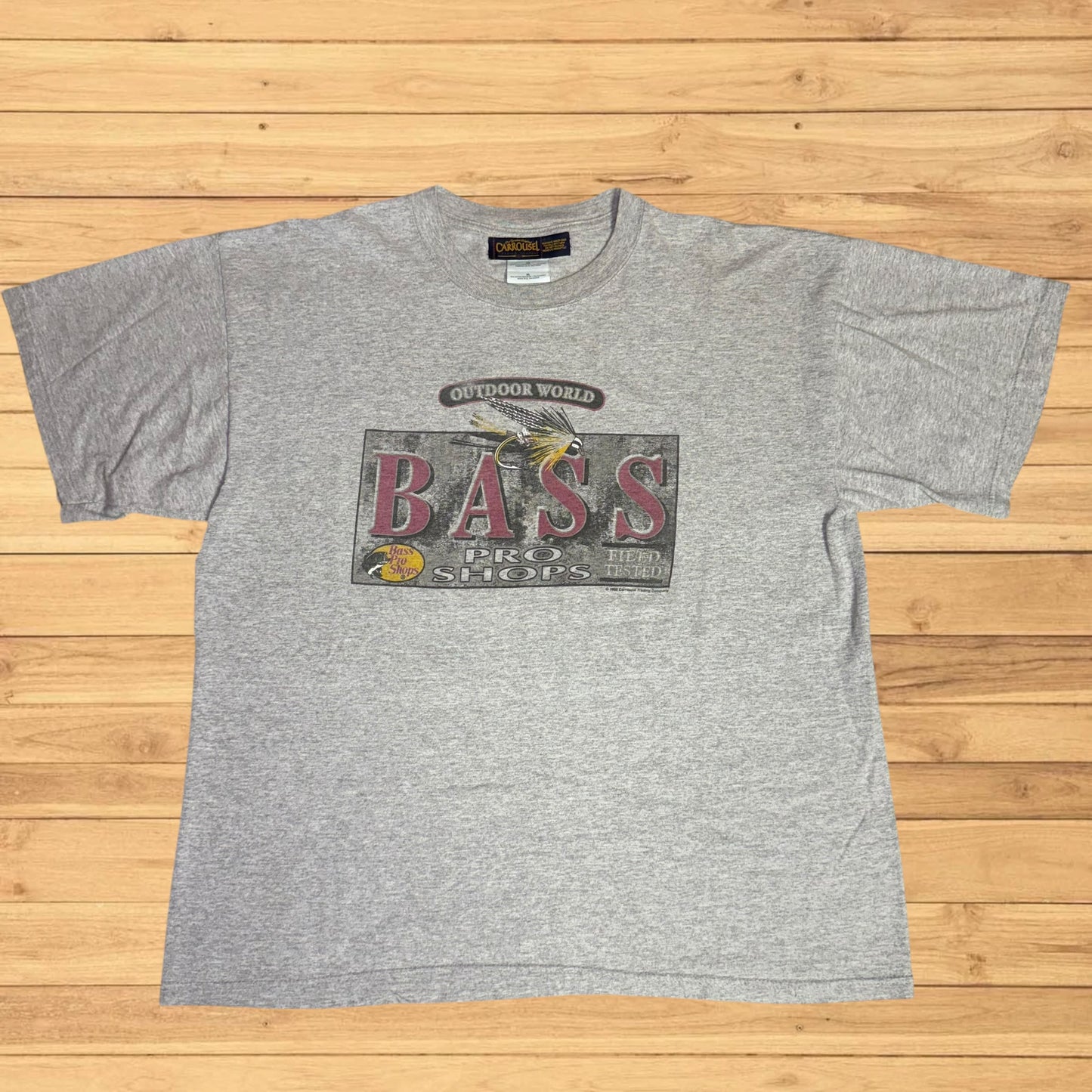 vintage bass pro shops t shirt (large)