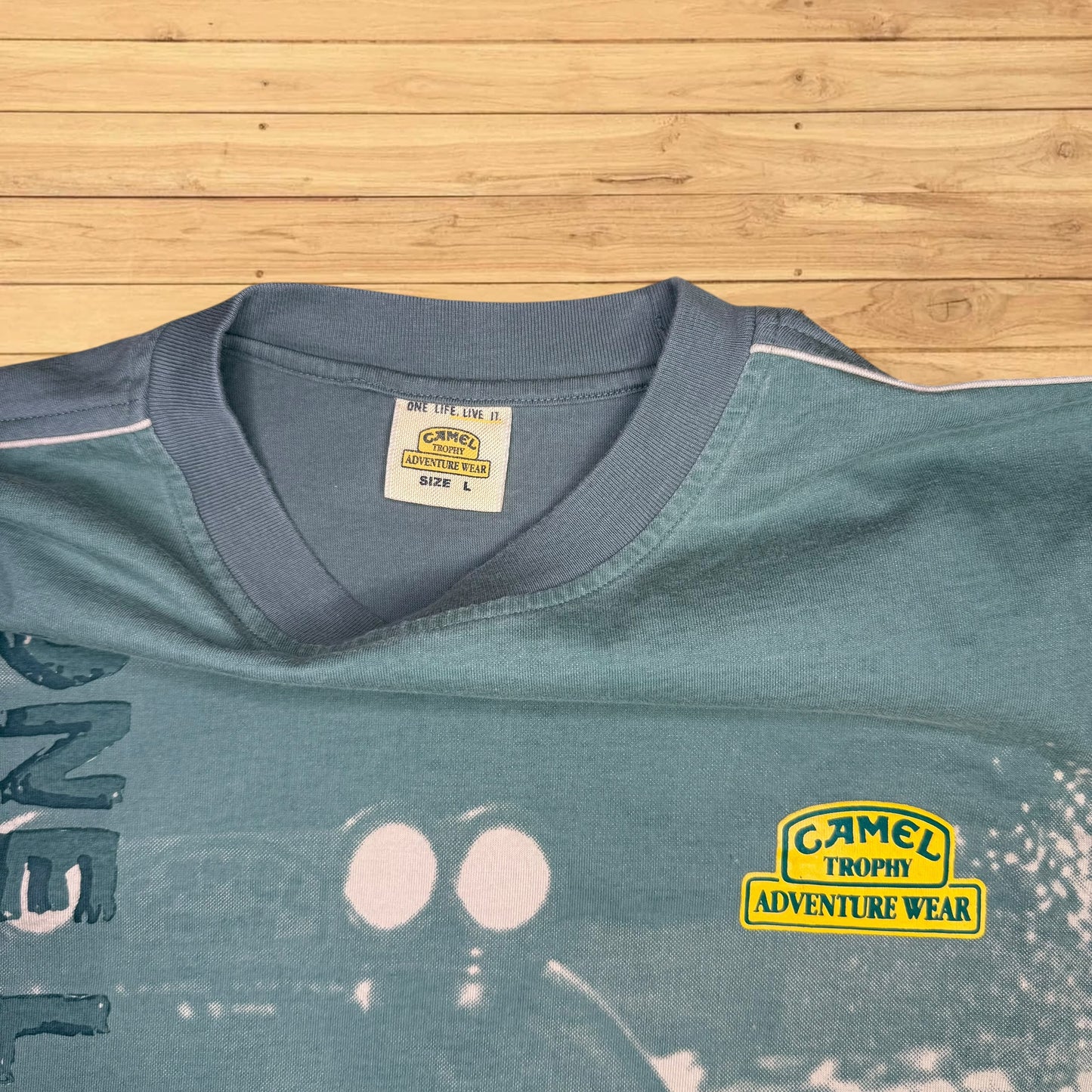 vintage camel trophy adventure wear t shirt (medium)