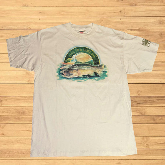 vintage catch and release bass t shirt (XL)