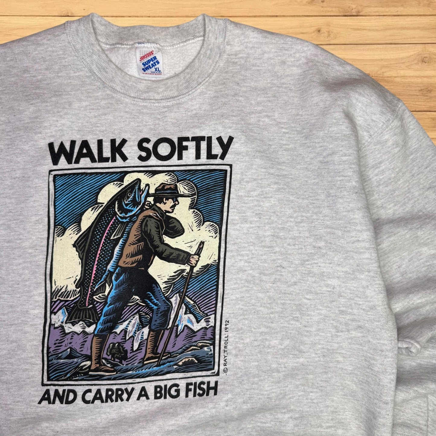 vintage ray troll crewneck (L)