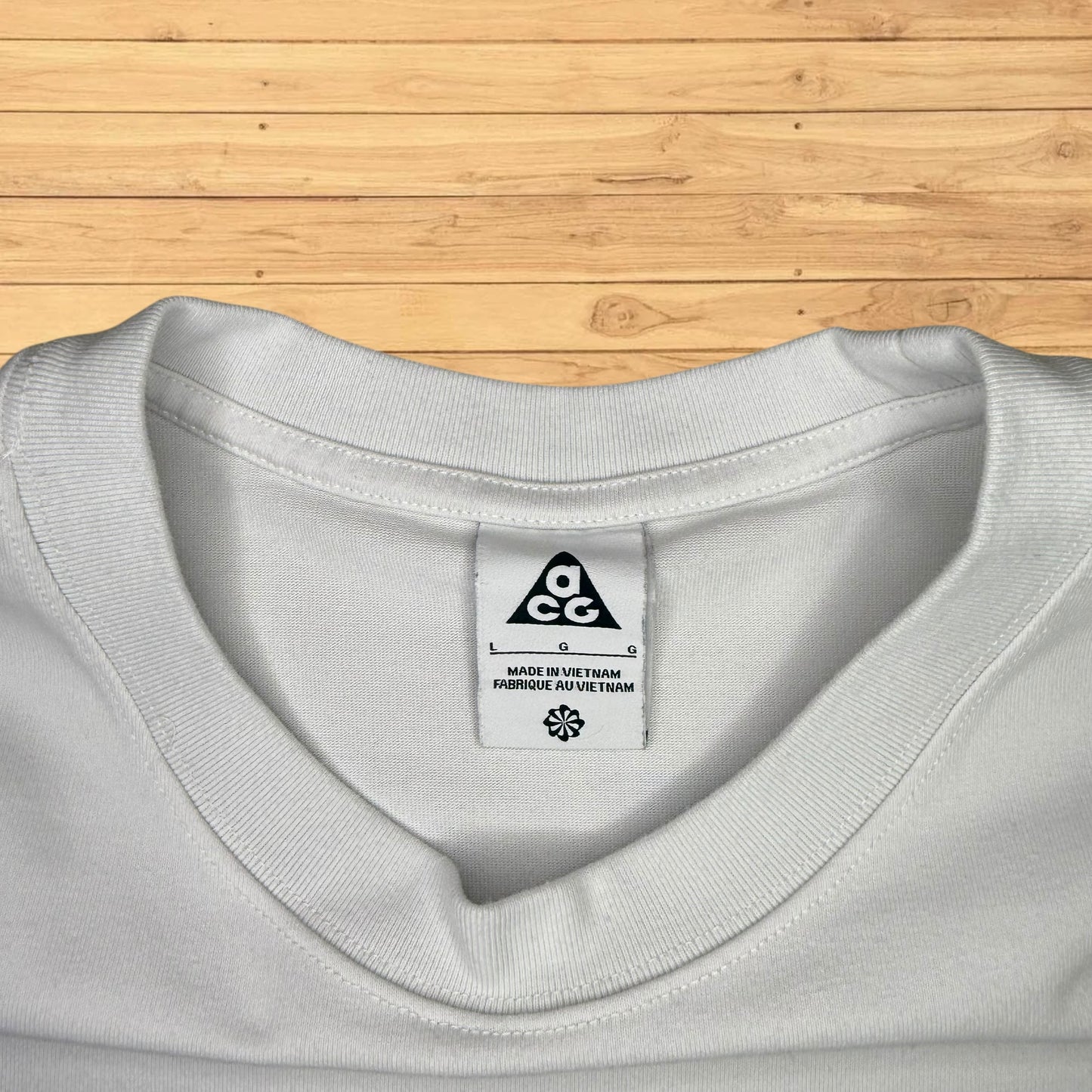 nike acg trout fishing long sleeve