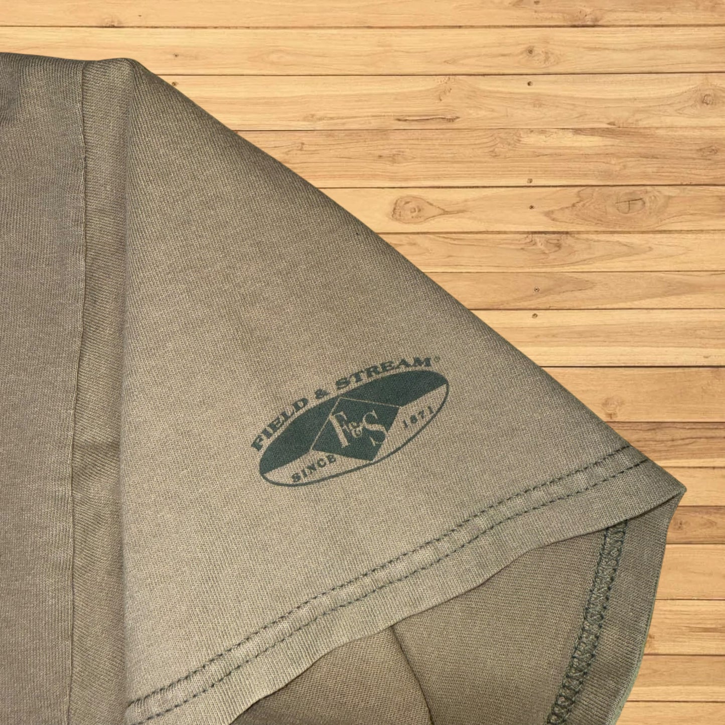 vintage field and stream walleye t shirt
