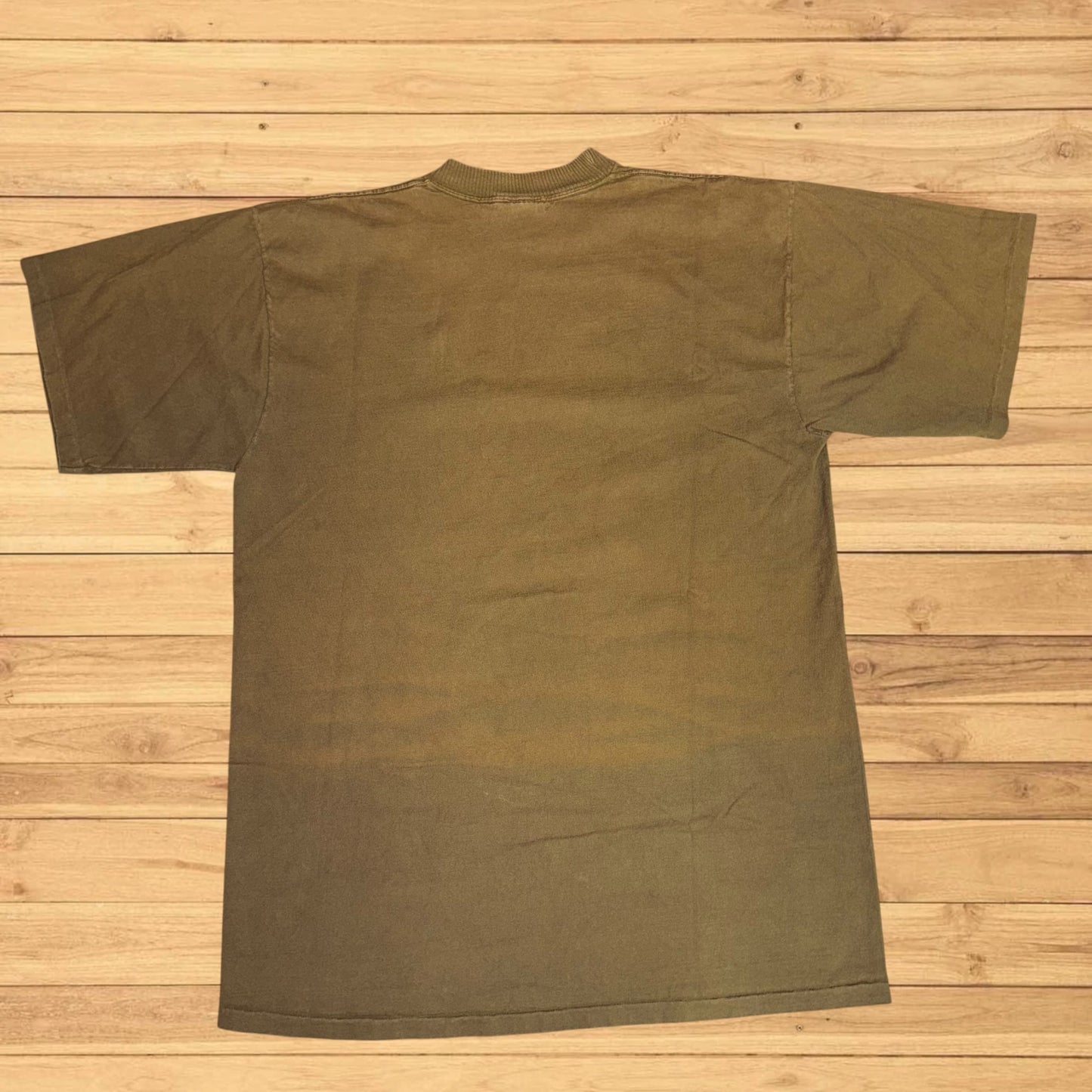 vintage field and stream bass guide t shirt (XL)