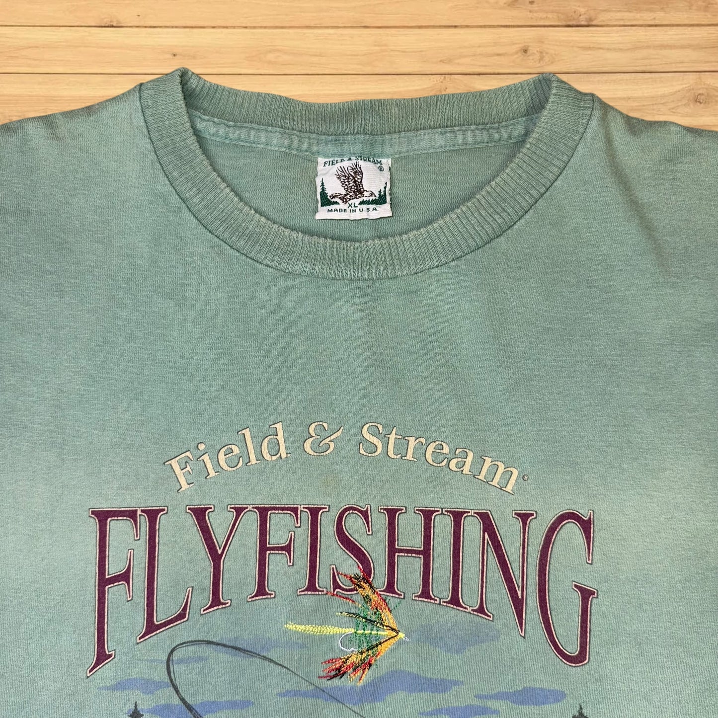 vintage field and stream fly fishing t shirt (XL)