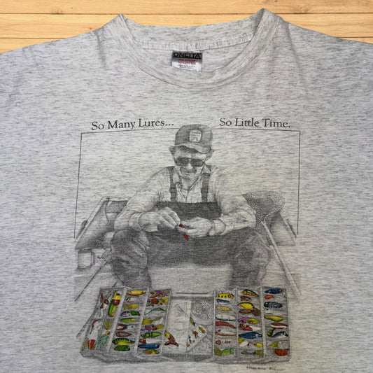 vintage fishing lures t shirt (L)
