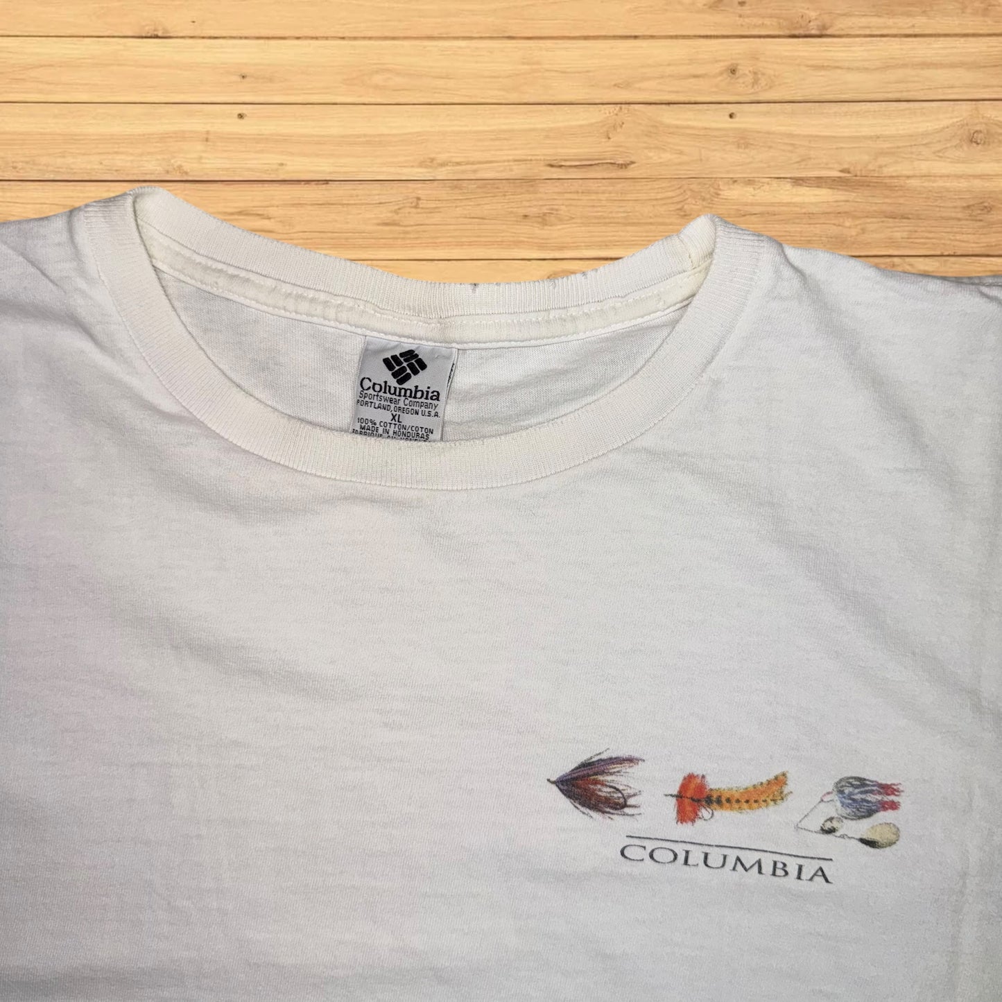 vintage columbia period table fly fishing t shirt (large)