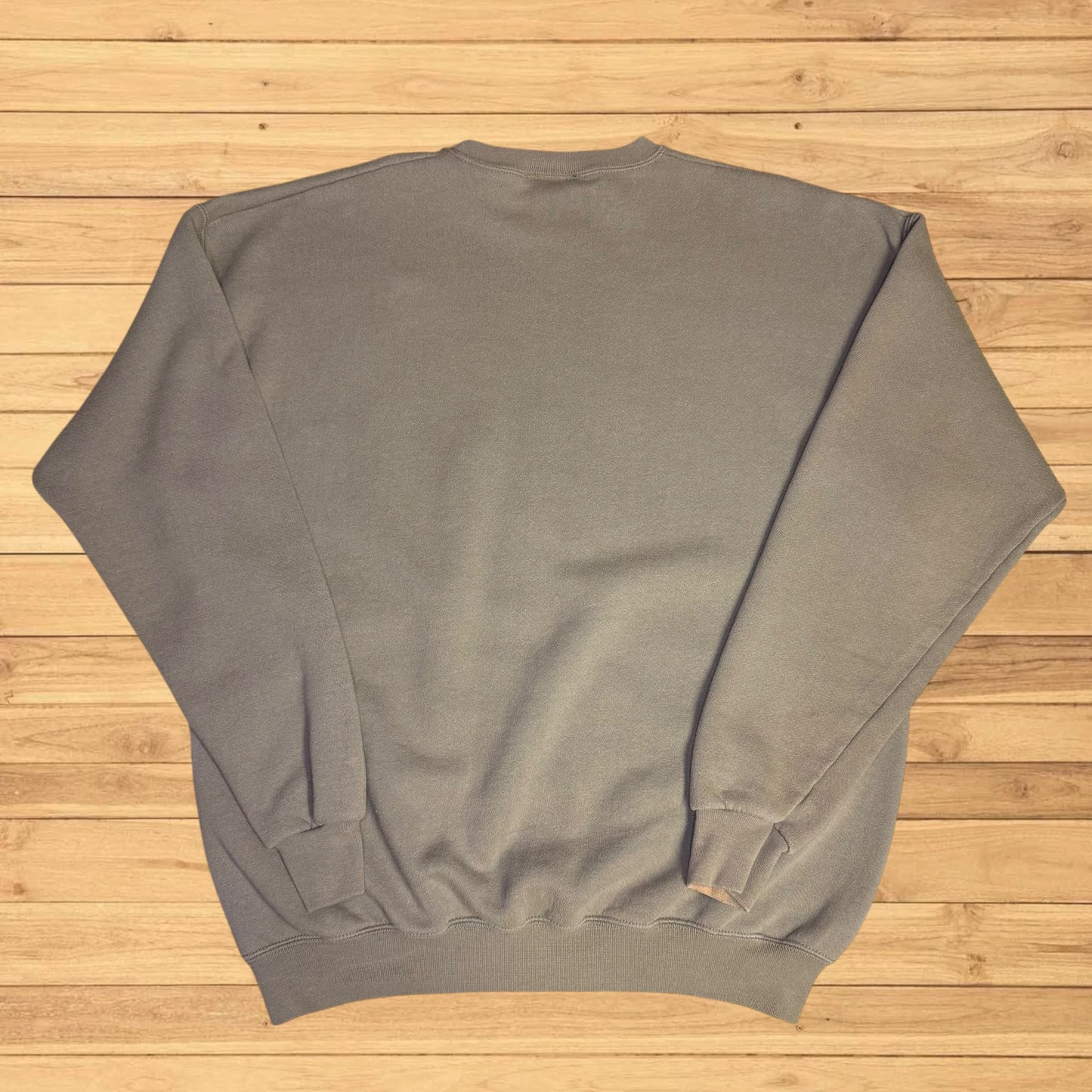 vintage bass fishing crewneck (L)