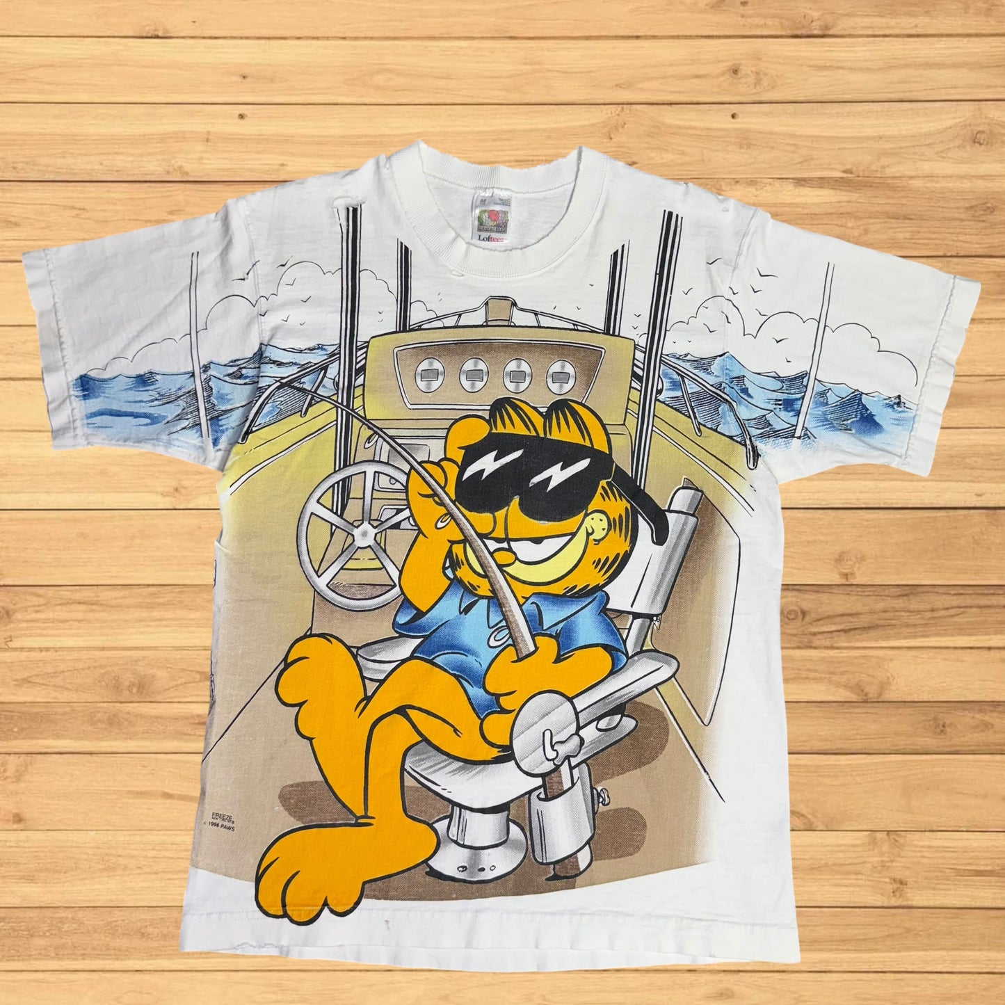 vintage Garfield deep sea fishing t shirt thrashed