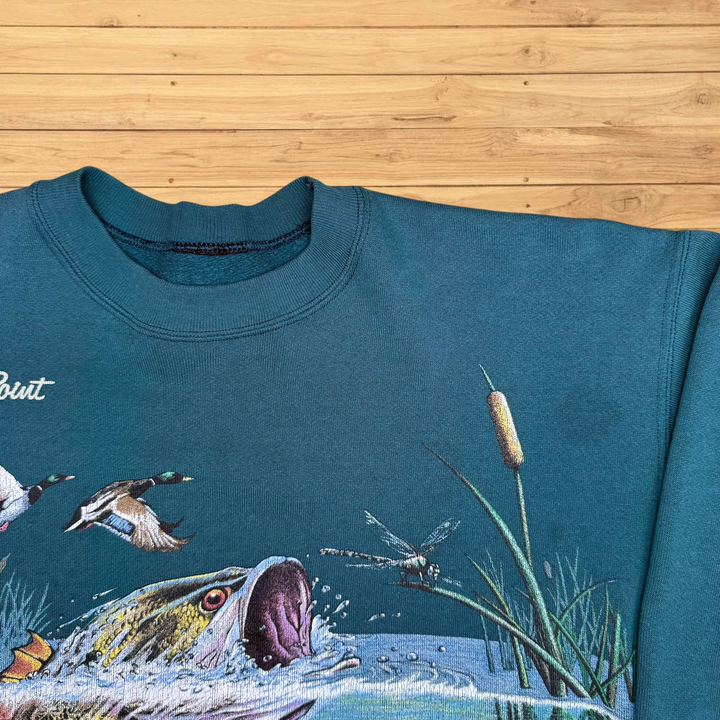 VINTAGE BASS FISH WRAP AROUND CREWNECK (S)