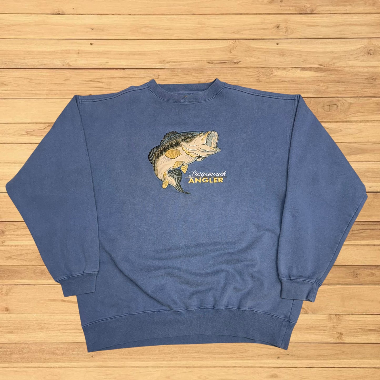 VINTAGE BASS ANGLER CREWNECK (L)