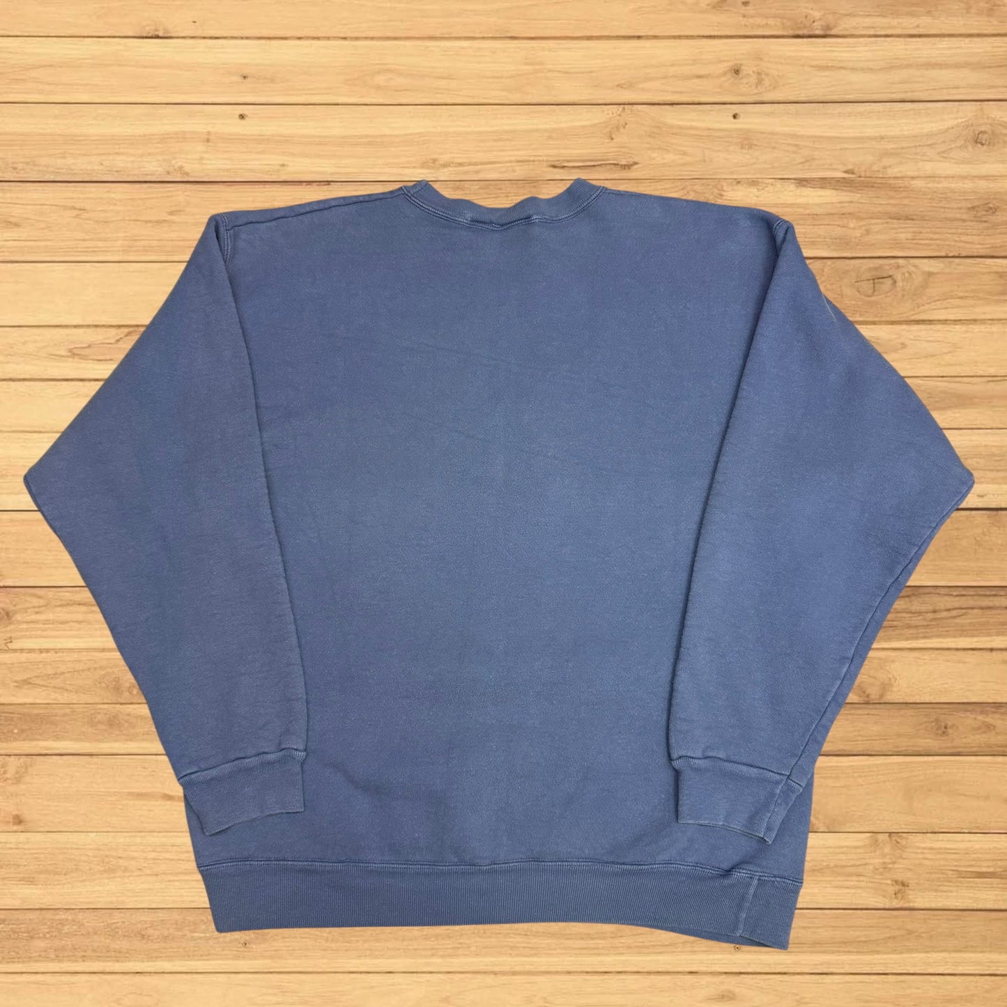VINTAGE ST JOHNS BAY CREWNECK WILDERNESS OUTFITTERS (L)